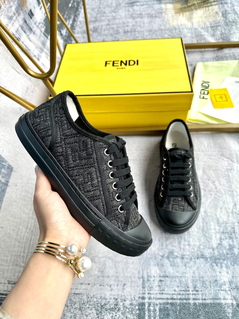 F**di casual shoes
